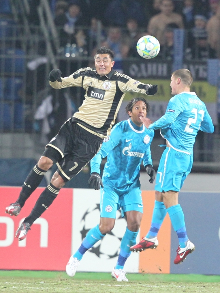 Лиги чемпионов УЕФА 2011/2012, Зенит—Бенфика