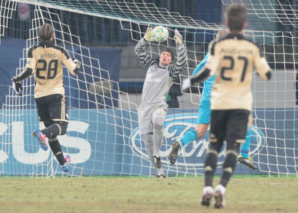 Лиги чемпионов УЕФА 2011/2012, Зенит—Бенфика