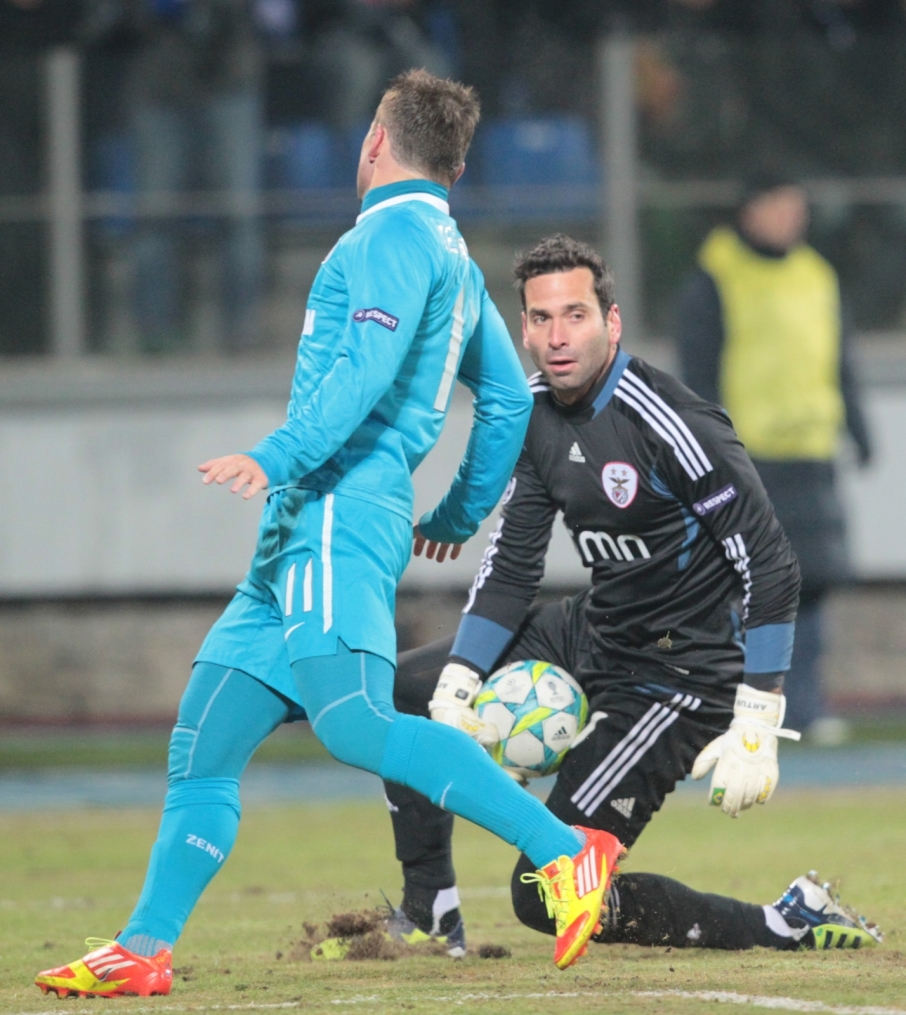 Лиги чемпионов УЕФА 2011/2012, Зенит—Бенфика