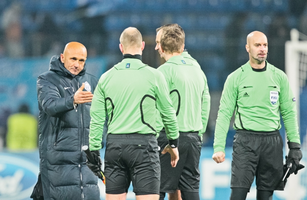 Лиги чемпионов УЕФА 2011/2012, Зенит—Бенфика