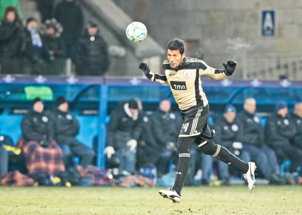 Лиги чемпионов УЕФА 2011/2012, Зенит—Бенфика