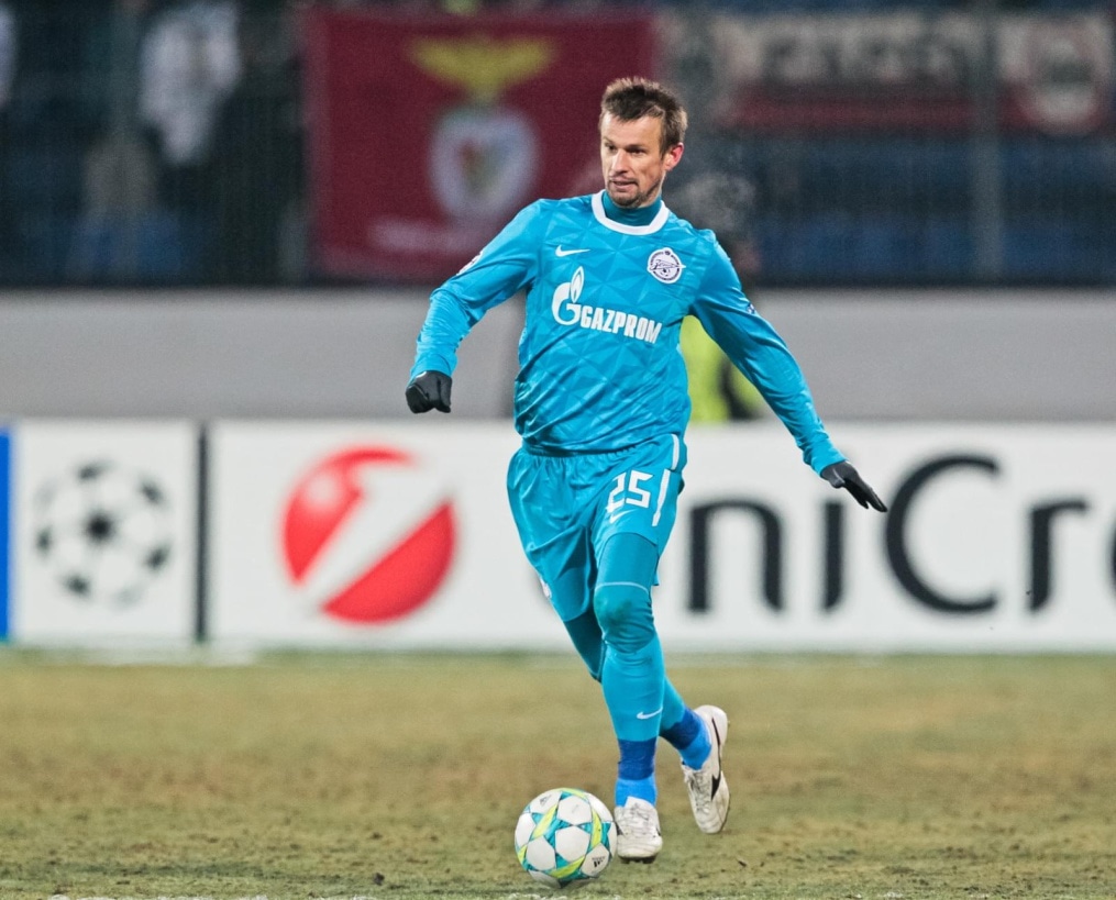 Лиги чемпионов УЕФА 2011/2012, Зенит—Бенфика