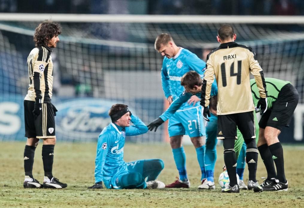 Лиги чемпионов УЕФА 2011/2012, Зенит—Бенфика