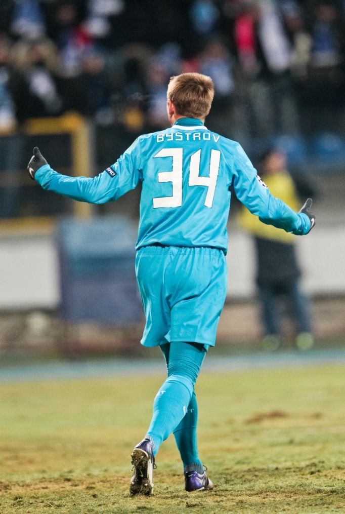 Лиги чемпионов УЕФА 2011/2012, Зенит—Бенфика