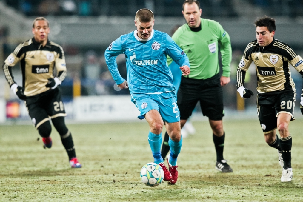 Лиги чемпионов УЕФА 2011/2012, Зенит—Бенфика