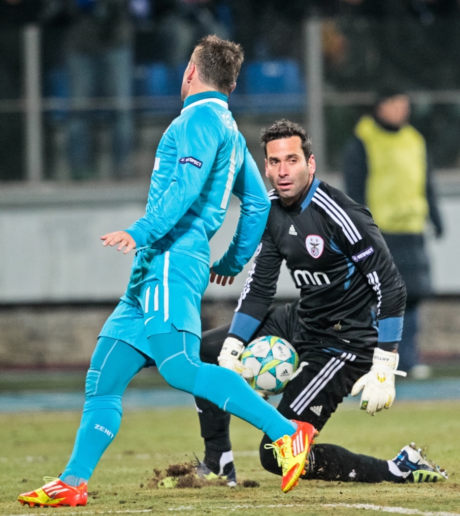 Лиги чемпионов УЕФА 2011/2012, Зенит—Бенфика