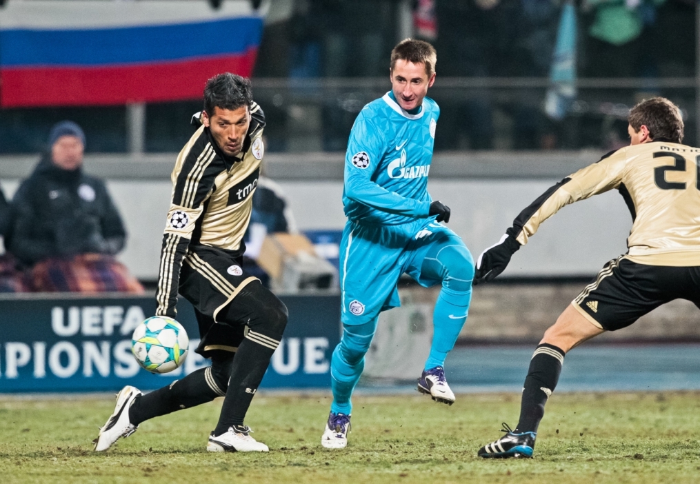 Лиги чемпионов УЕФА 2011/2012, Зенит—Бенфика