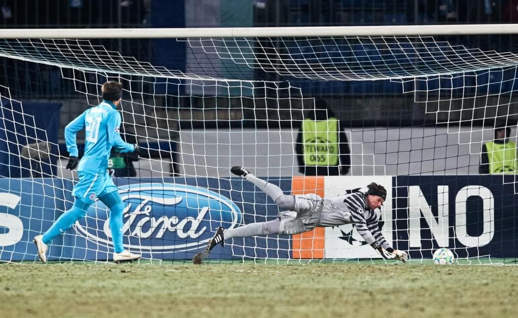 Лиги чемпионов УЕФА 2011/2012, Зенит—Бенфика