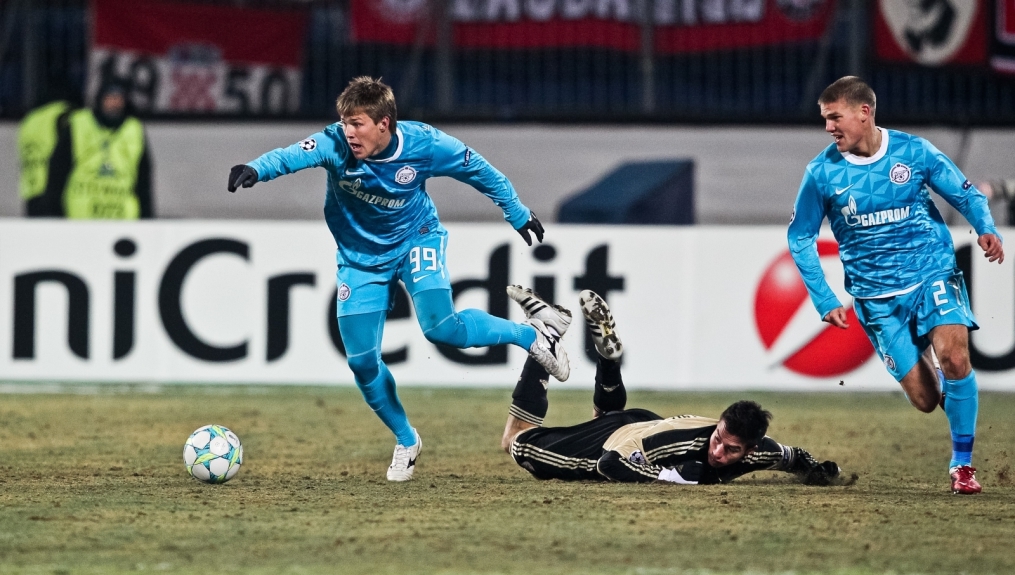 Лиги чемпионов УЕФА 2011/2012, Зенит—Бенфика