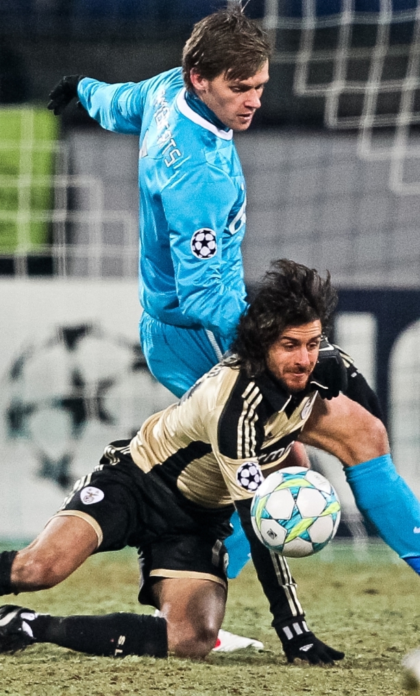 Лиги чемпионов УЕФА 2011/2012, Зенит—Бенфика