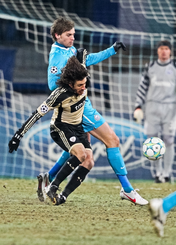 Лиги чемпионов УЕФА 2011/2012, Зенит—Бенфика