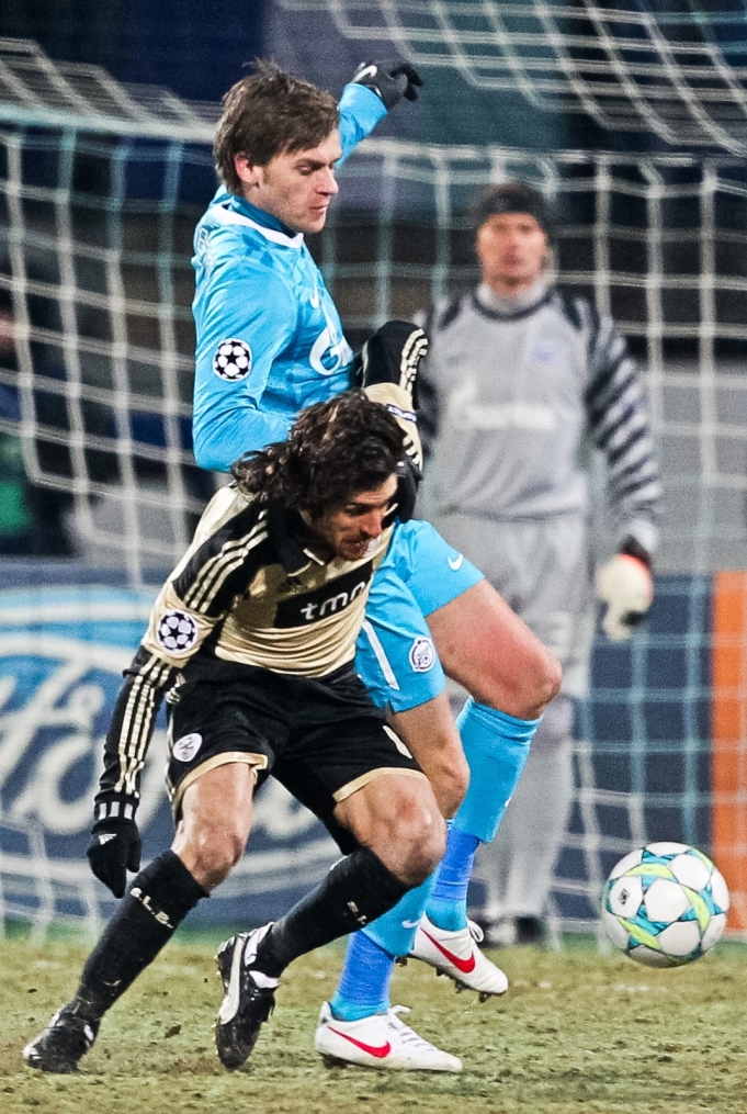 Лиги чемпионов УЕФА 2011/2012, Зенит—Бенфика