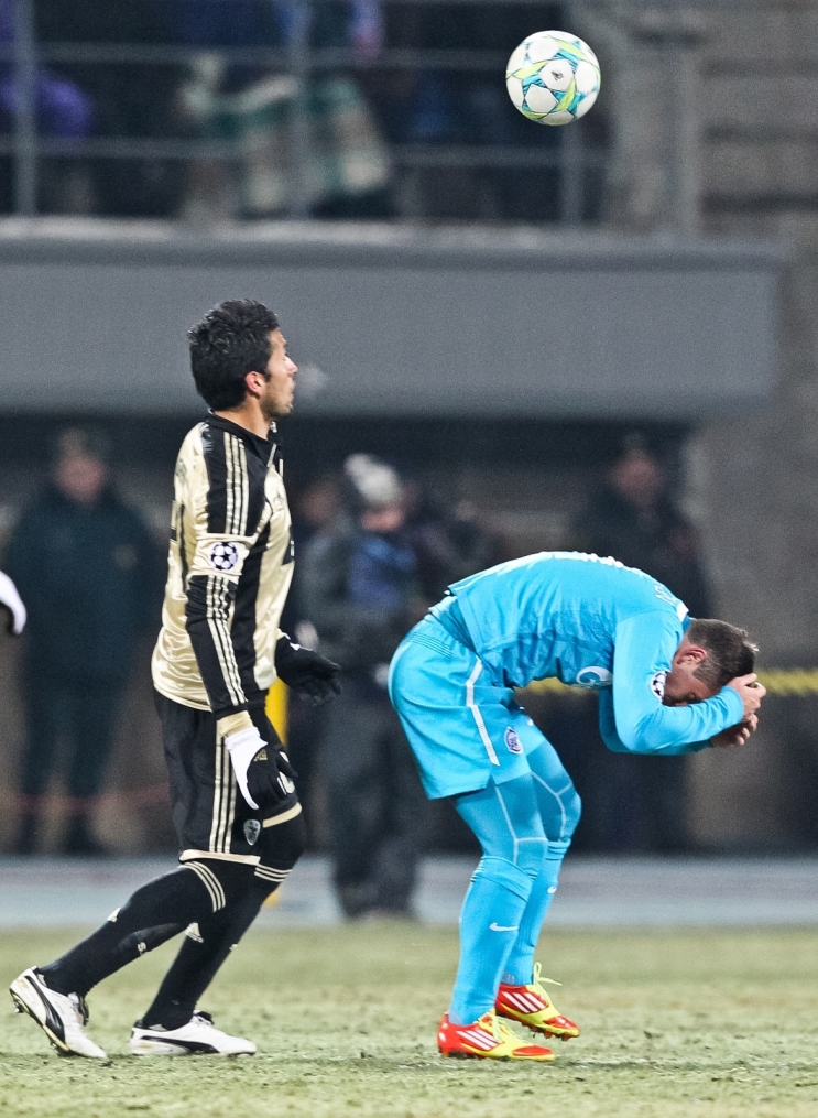 Лиги чемпионов УЕФА 2011/2012, Зенит—Бенфика