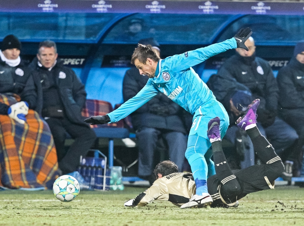 Лиги чемпионов УЕФА 2011/2012, Зенит—Бенфика