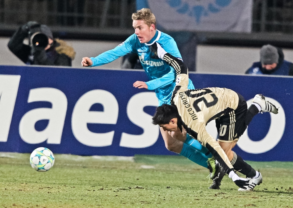 Лиги чемпионов УЕФА 2011/2012, Зенит—Бенфика