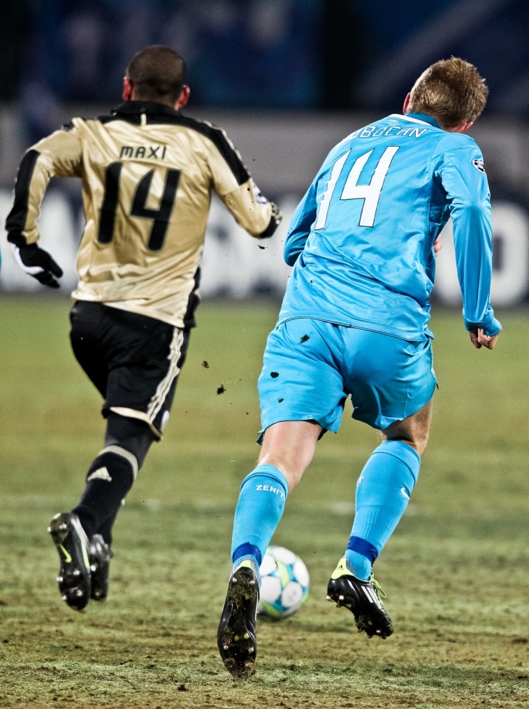 Лиги чемпионов УЕФА 2011/2012, Зенит—Бенфика