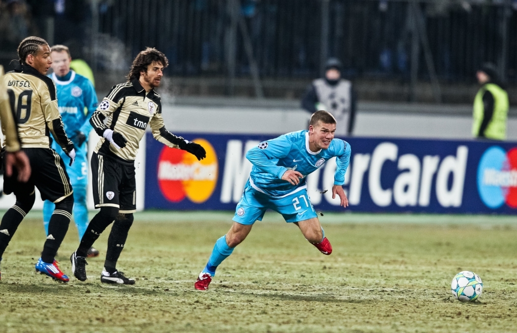 Лиги чемпионов УЕФА 2011/2012, Зенит—Бенфика