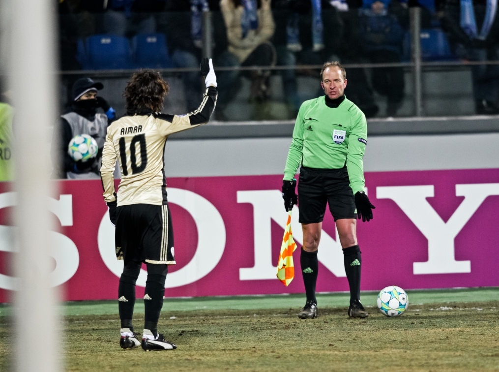 Лиги чемпионов УЕФА 2011/2012, Зенит—Бенфика