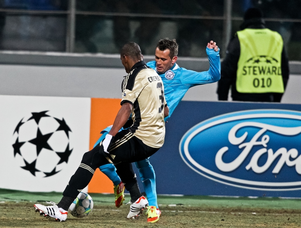 Лиги чемпионов УЕФА 2011/2012, Зенит—Бенфика