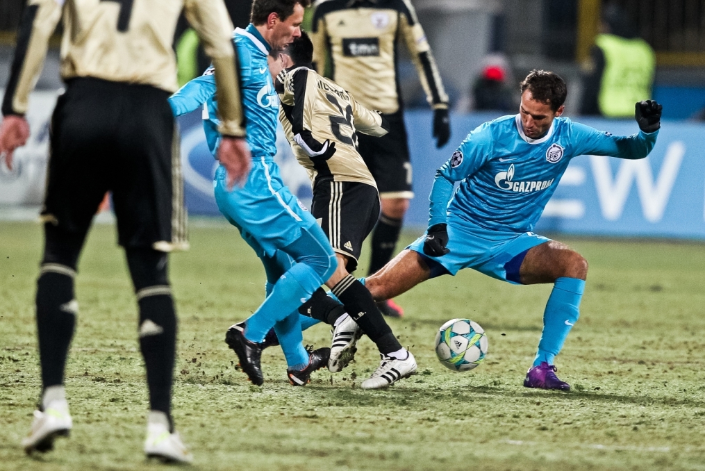 Лиги чемпионов УЕФА 2011/2012, Зенит—Бенфика