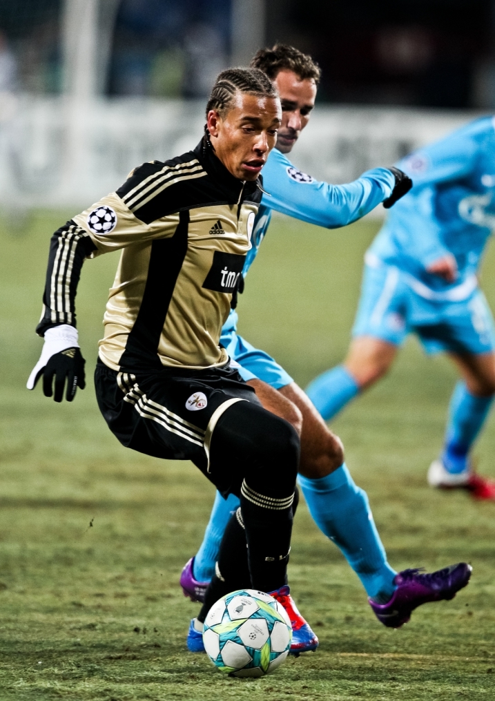 Лиги чемпионов УЕФА 2011/2012, Зенит—Бенфика