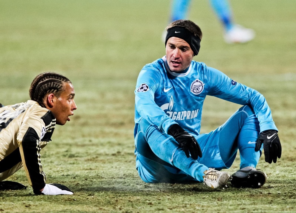 Лиги чемпионов УЕФА 2011/2012, Зенит—Бенфика