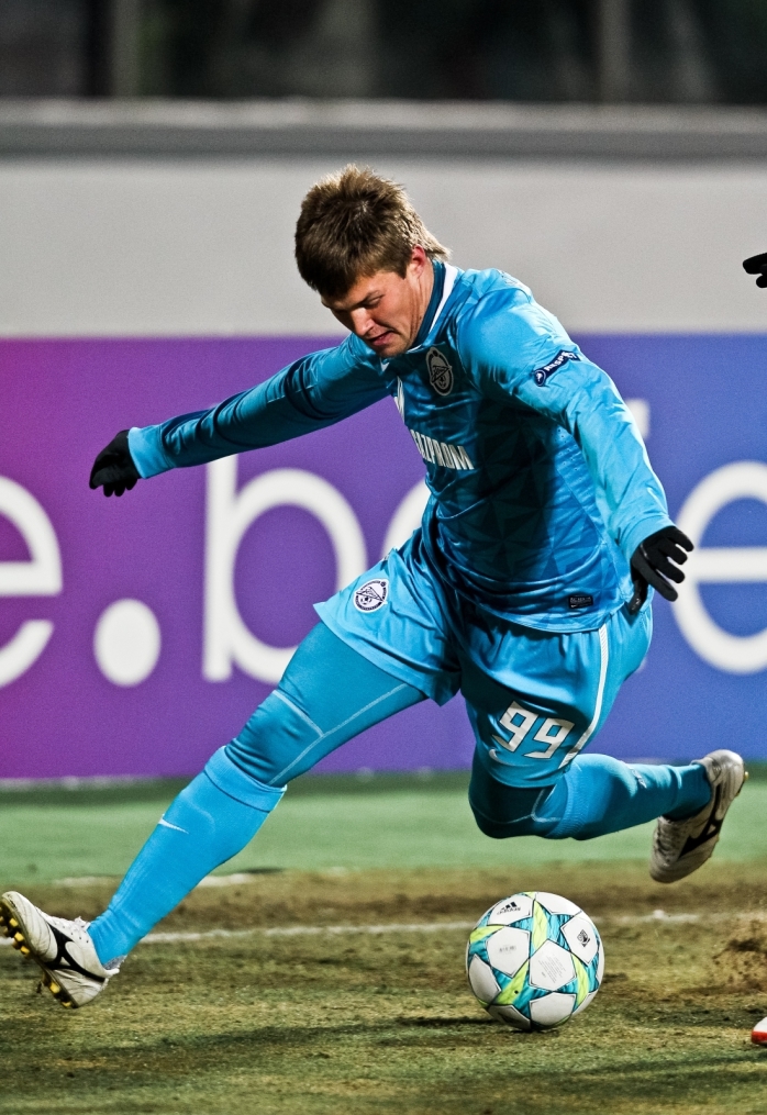 Лиги чемпионов УЕФА 2011/2012, Зенит—Бенфика