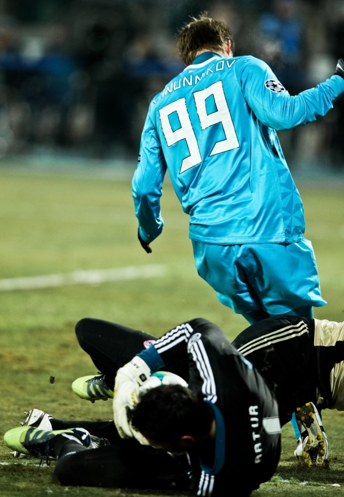 Лиги чемпионов УЕФА 2011/2012, Зенит—Бенфика