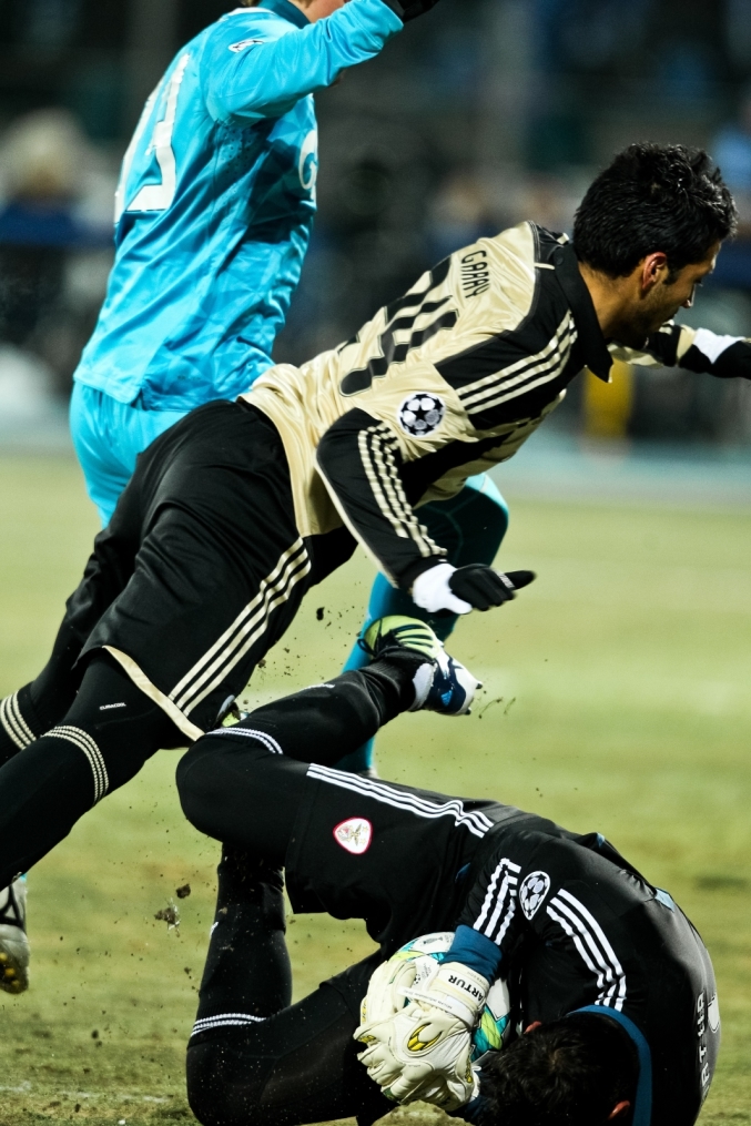 Лиги чемпионов УЕФА 2011/2012, Зенит—Бенфика