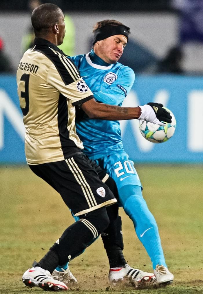 Лиги чемпионов УЕФА 2011/2012, Зенит—Бенфика