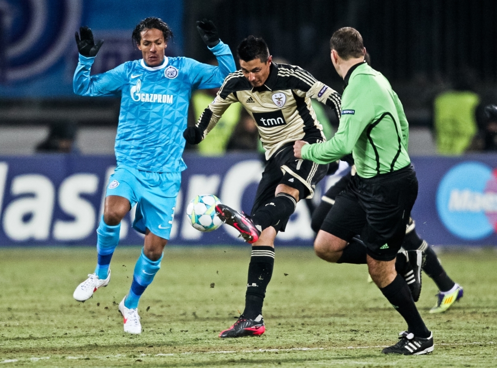 Лиги чемпионов УЕФА 2011/2012, Зенит—Бенфика