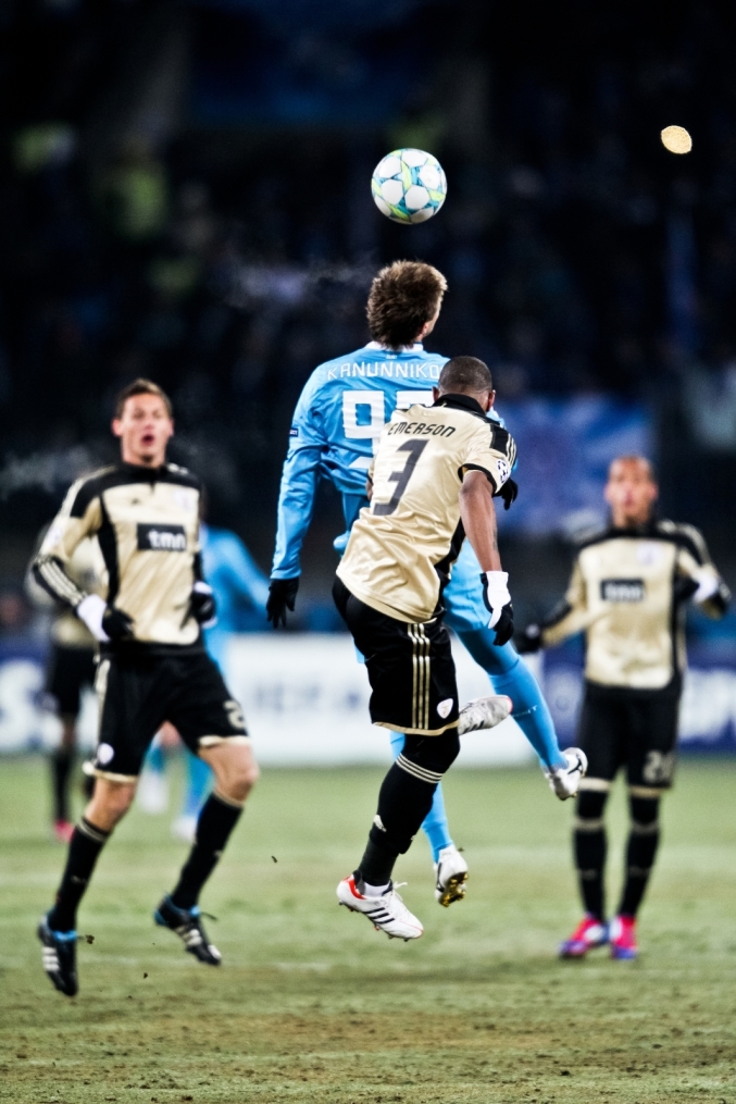 Лиги чемпионов УЕФА 2011/2012, Зенит—Бенфика