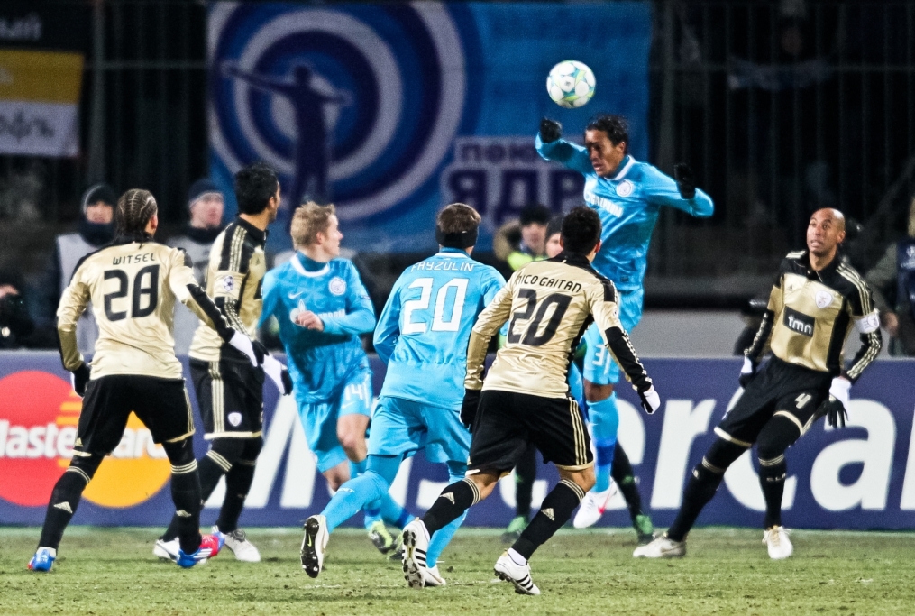 Лиги чемпионов УЕФА 2011/2012, Зенит—Бенфика