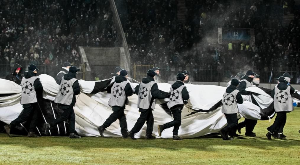 Лиги чемпионов УЕФА 2011/2012, Зенит—Бенфика