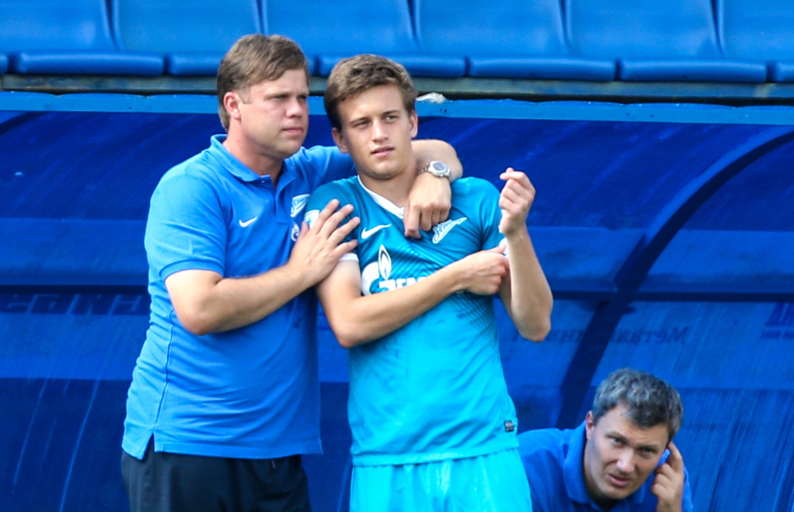 Матч  первенства России среди команд второго дивизиона,  «Зенит-2» — «Торпедо».