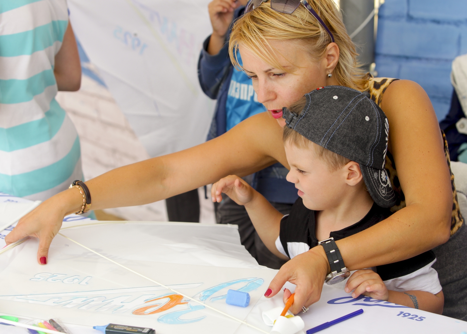 Фан-зона «Зенит» на пляже Петропавловской крепости