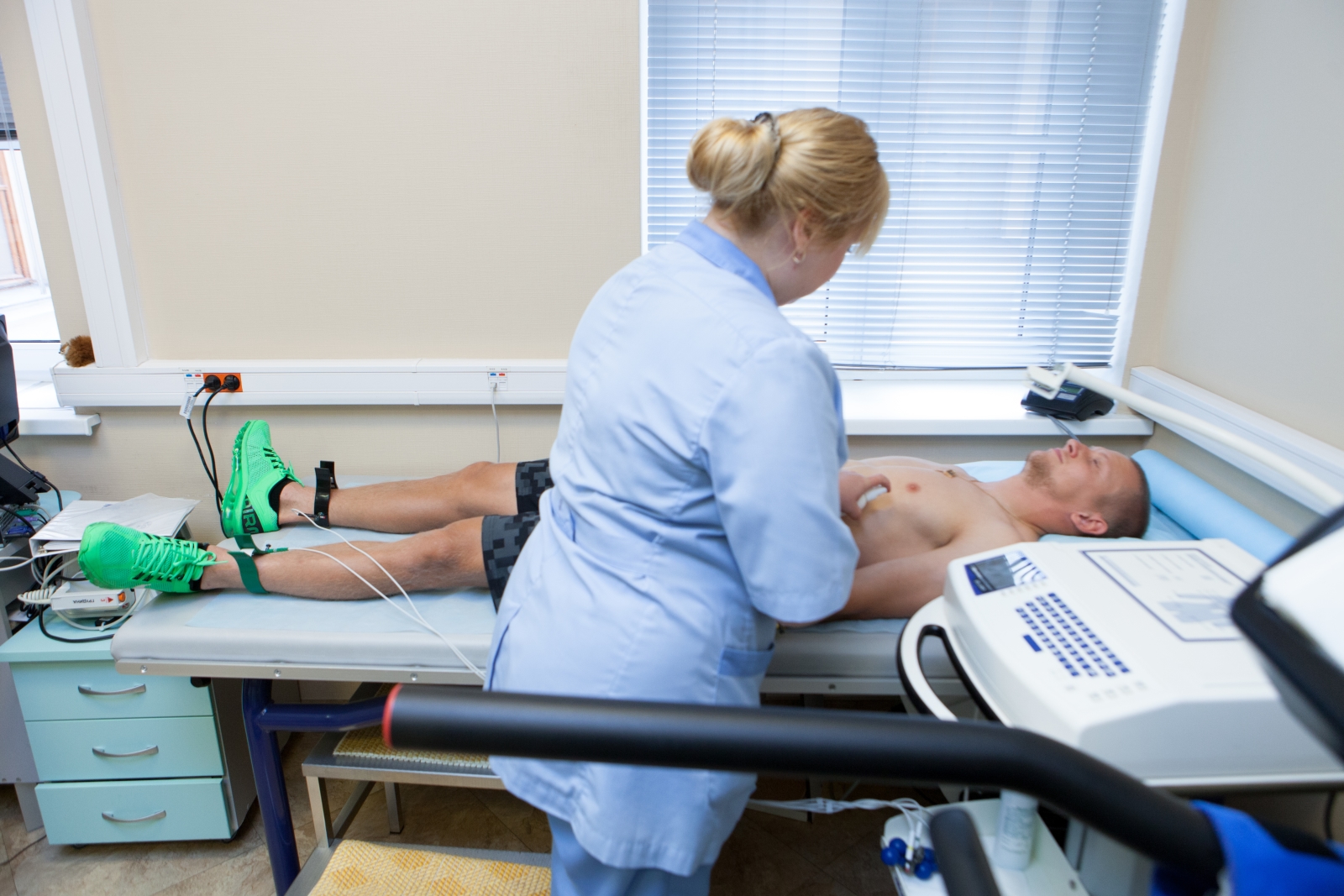 Медосмотр  Игоря Смольникова