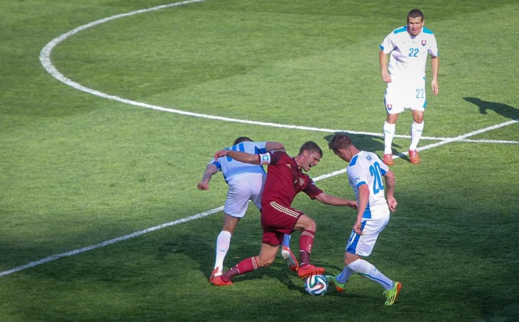 Товарищеский матч по футболу Россия — Словакия