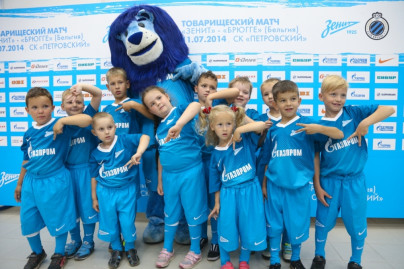 Дети «Зенит-Фан» на матче «Зенит» — «Брюгге»