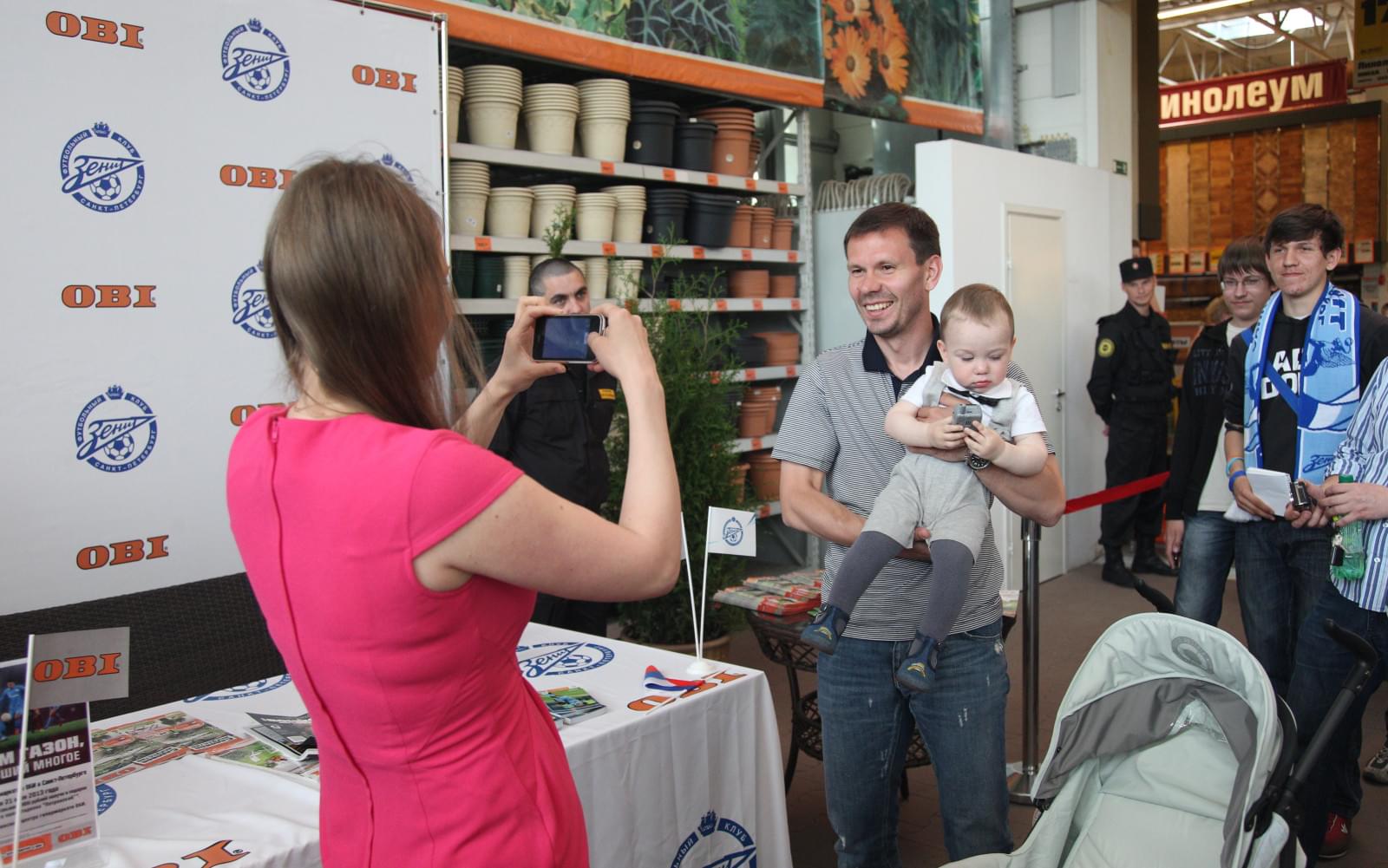 Константин Зырянов встретился с болельщиками в «ОБИ Пулковское»