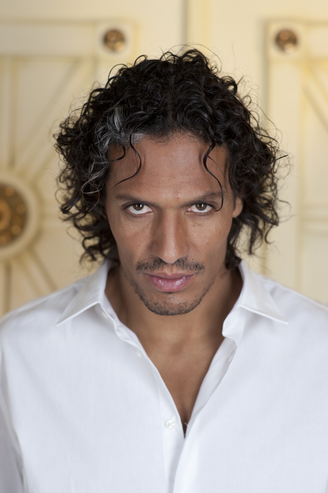 Бруну Алвеш позирует для клубного журнала «Наш Зенит»