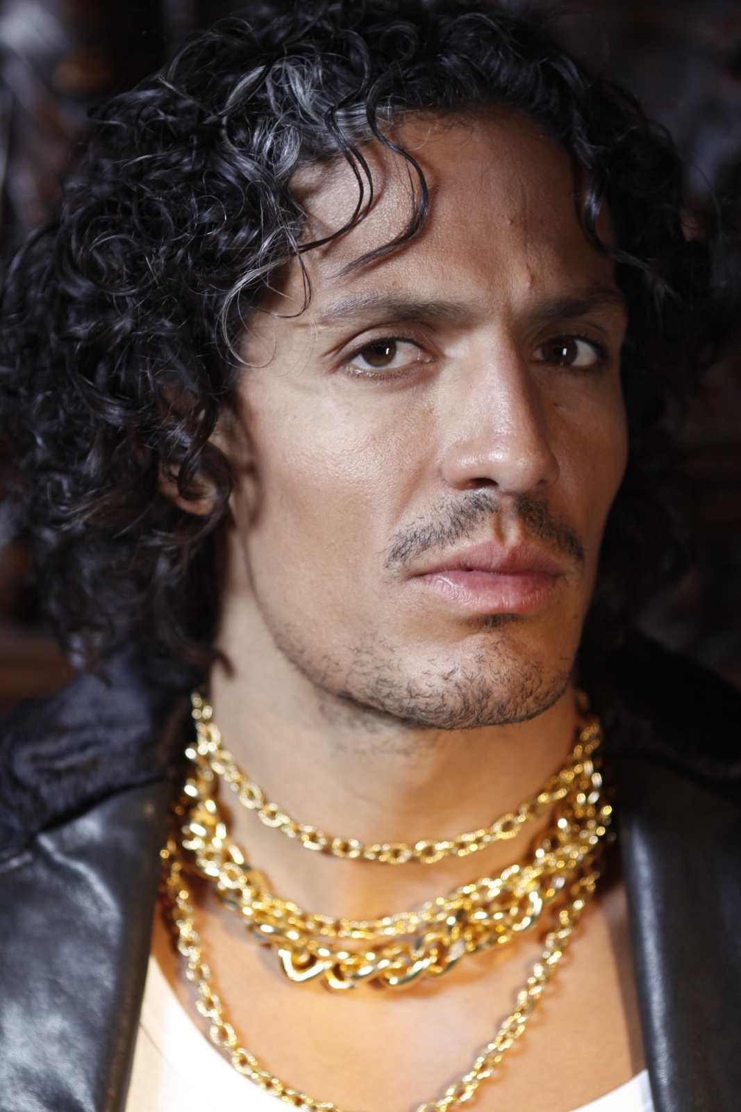 Бруну Алвеш позирует для клубного журнала «Наш Зенит»