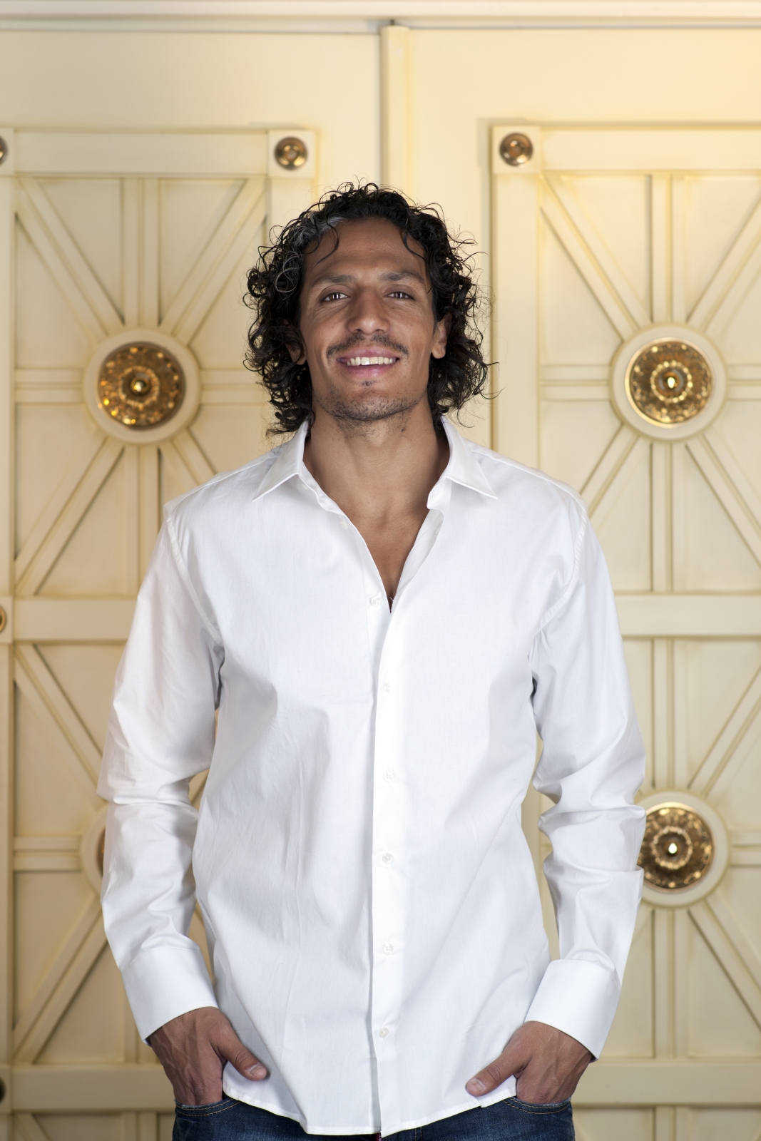 Бруну Алвеш позирует для клубного журнала «Наш Зенит»