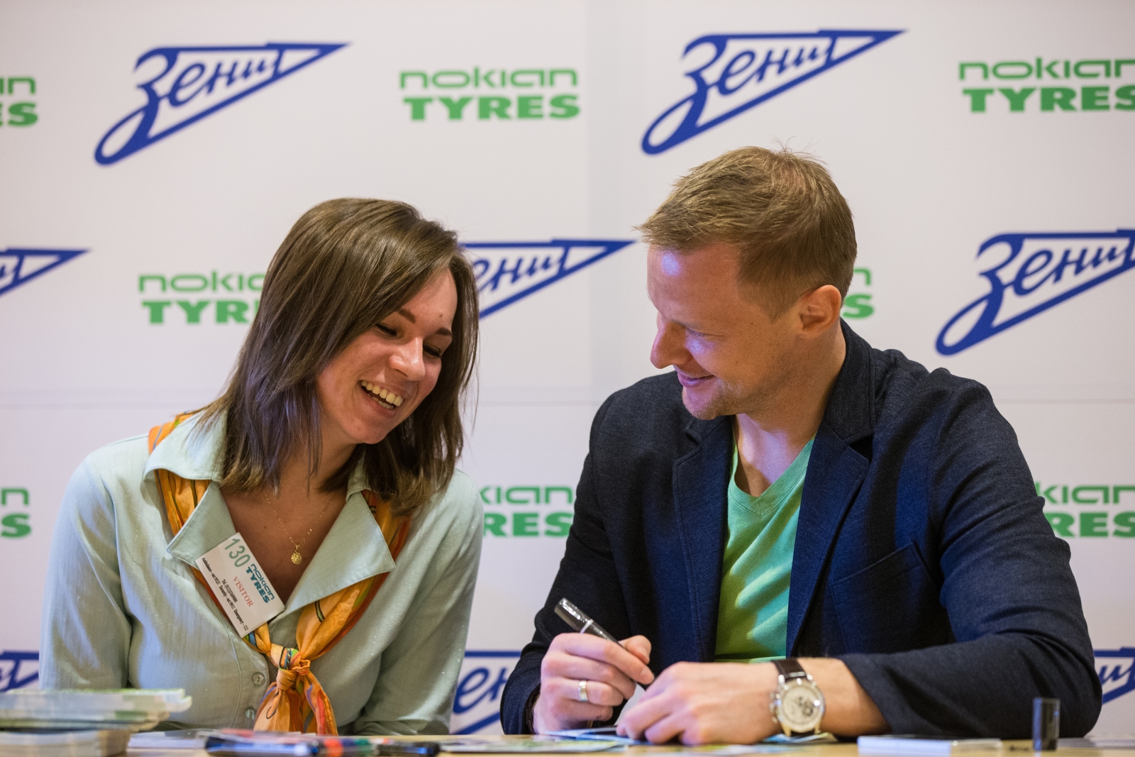 Автограф-сессия Вячеслава Малафеева на заводе НОКИАН