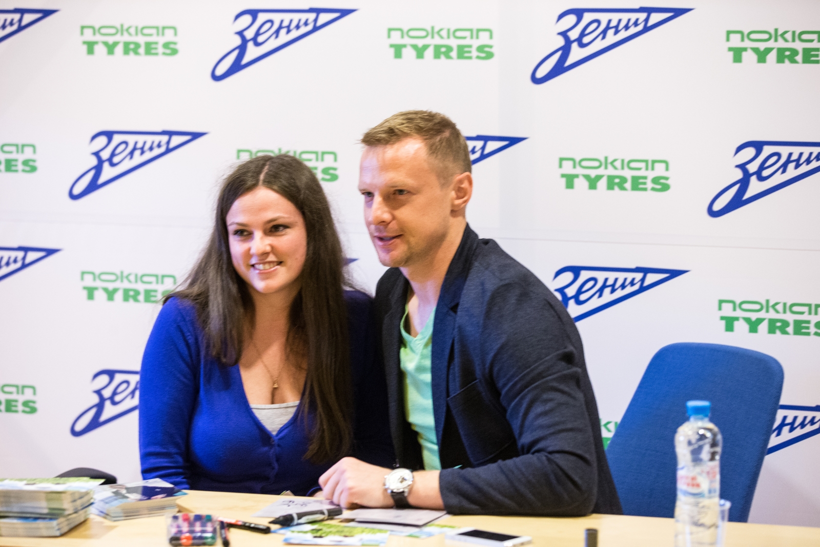 Автограф-сессия Вячеслава Малафеева на заводе НОКИАН