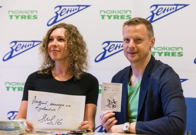 Автограф-сессия Вячеслава Малафеева на заводе НОКИАН