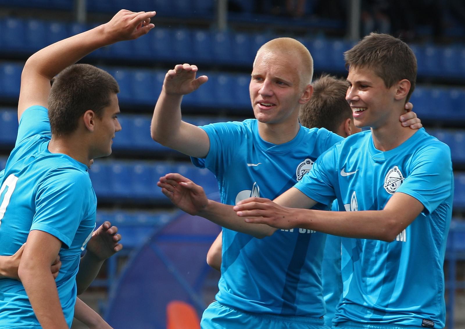 СДЮШОР «Зенит» — ФК «Зенит»