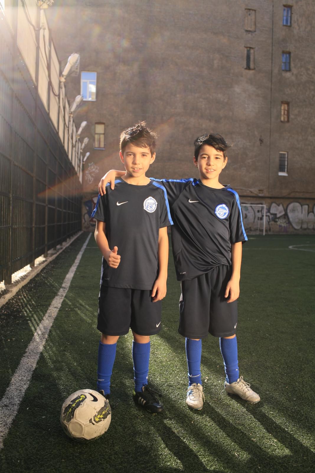 Дети Данни — Франсишку и Бернардо Гомес