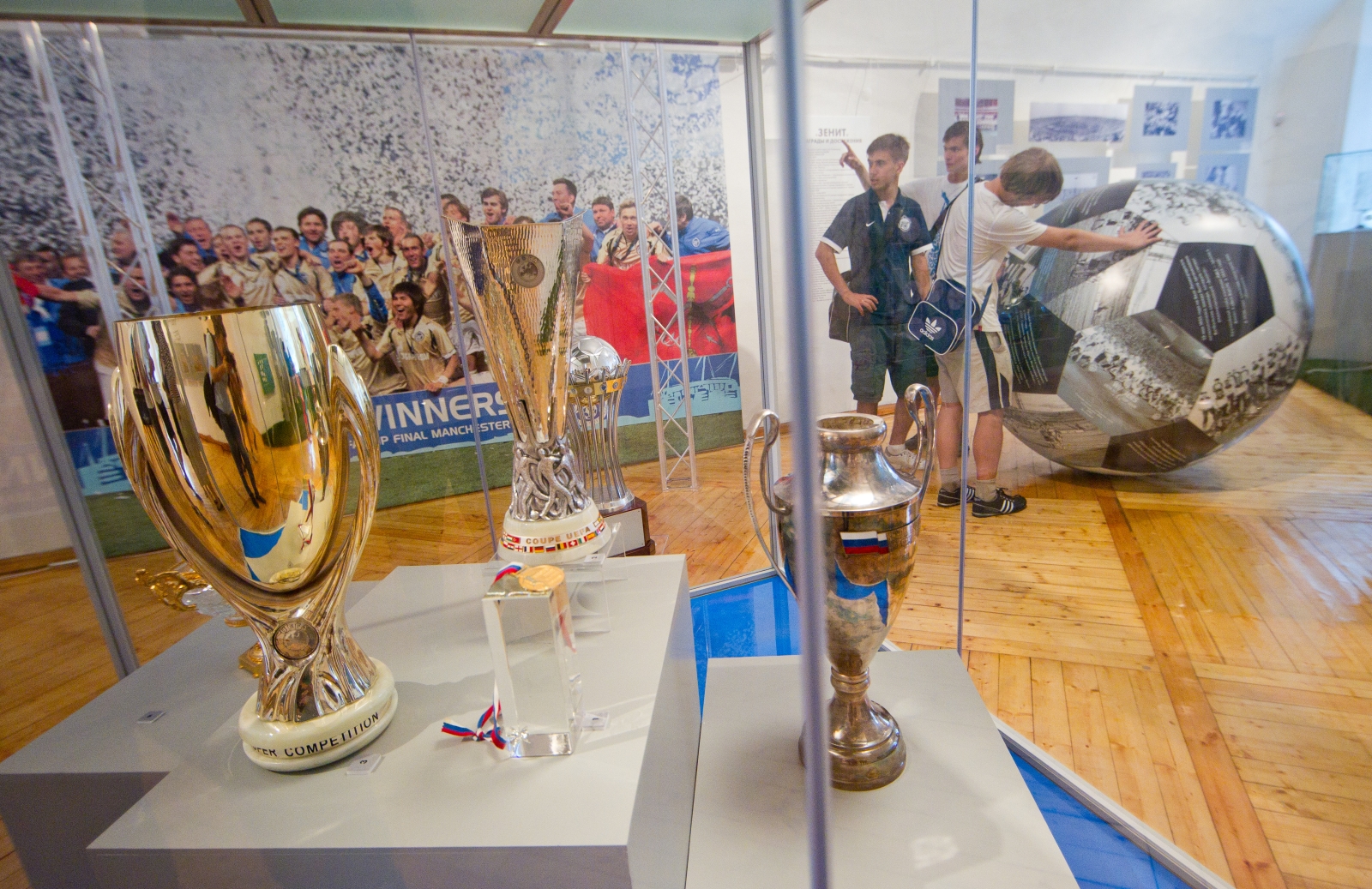 Открытие выставки «Зенит» в сердце города»