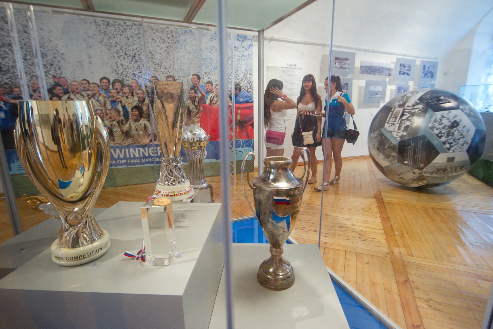 Открытие выставки «Зенит» в сердце города»